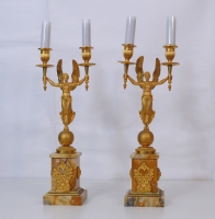 Coppia di candelabri in bronzo e marmo